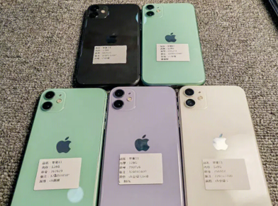 网上倒卖二手手机赚钱的暴利项目,一个月赚3万+ 网上倒卖二手手机赚钱的暴利项目,一个月赚3万+